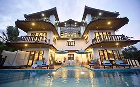 Paradise Island Estate